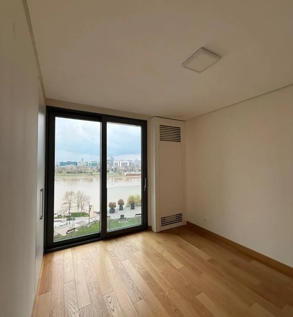 Rent, four bedroom apartment, 117m², Savski Venac, Beograd
