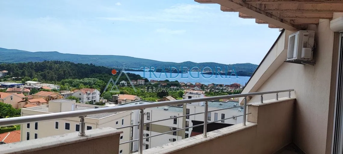 Prodaja, trosoban stan, 110m², Tivat, Crna Gora