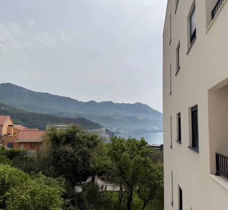 Sale, one bedroom apartment, 42m², Bečići, Budva