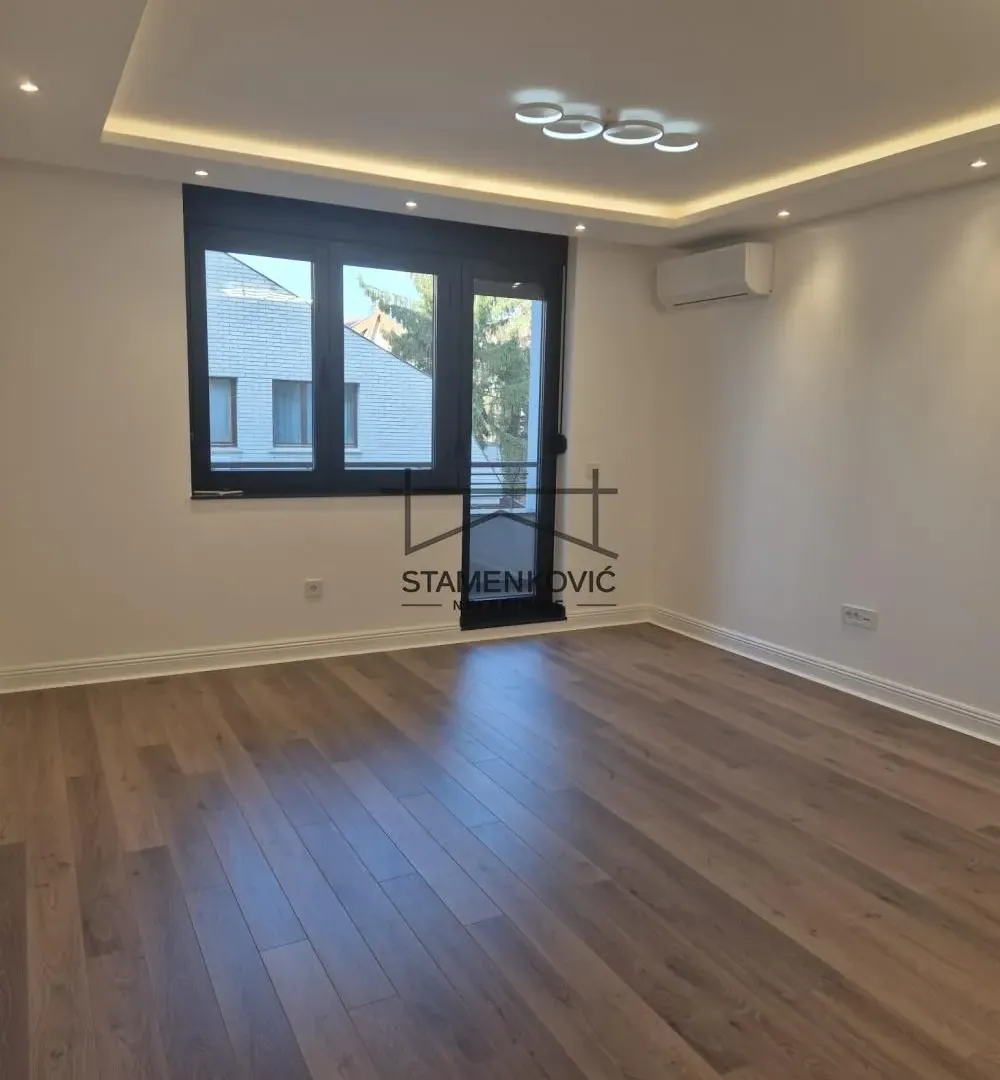 Rent, four bedroom apartment, 95m², Adamovićevo Naselje, Novi Sad Sve Podlokacije