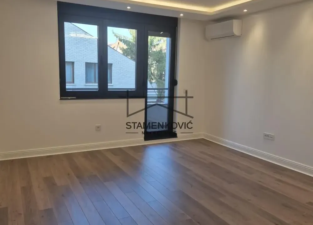 Rent, four bedroom apartment, 95m², Adamovićevo Naselje, Novi Sad Sve Podlokacije