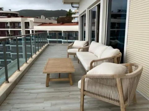 Prodaja, trosoban stan, 200m², Bečići, Budva - image 9