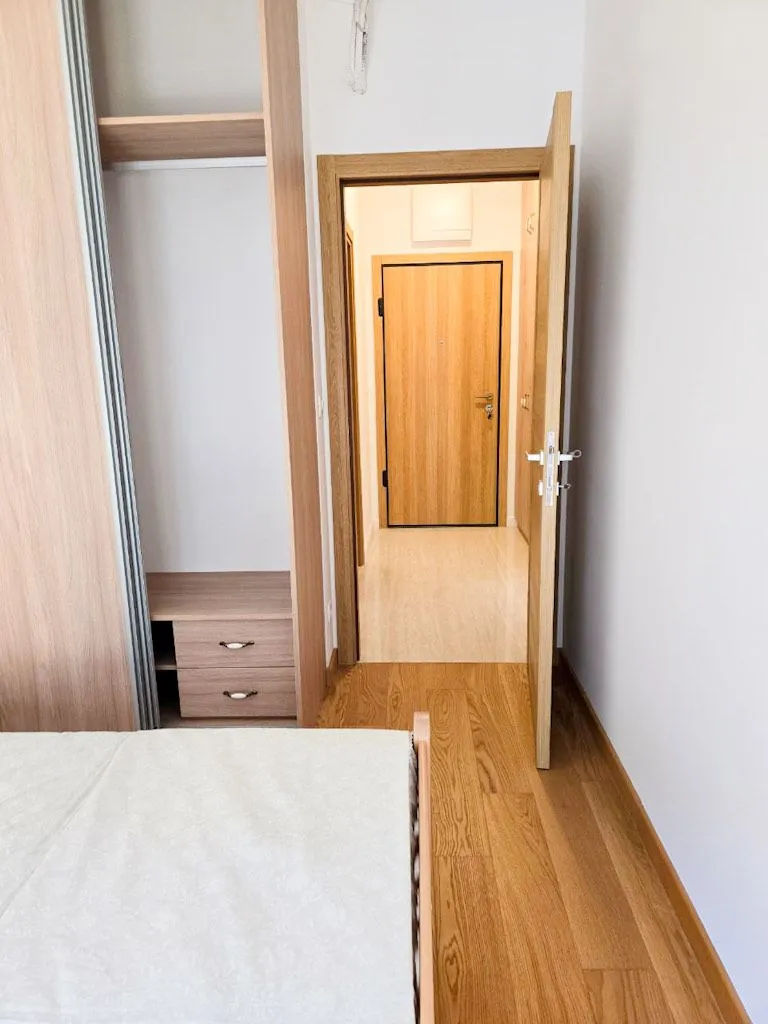 Izdavanje, jednosoban stan, 48m², City Kvart, Podgorica