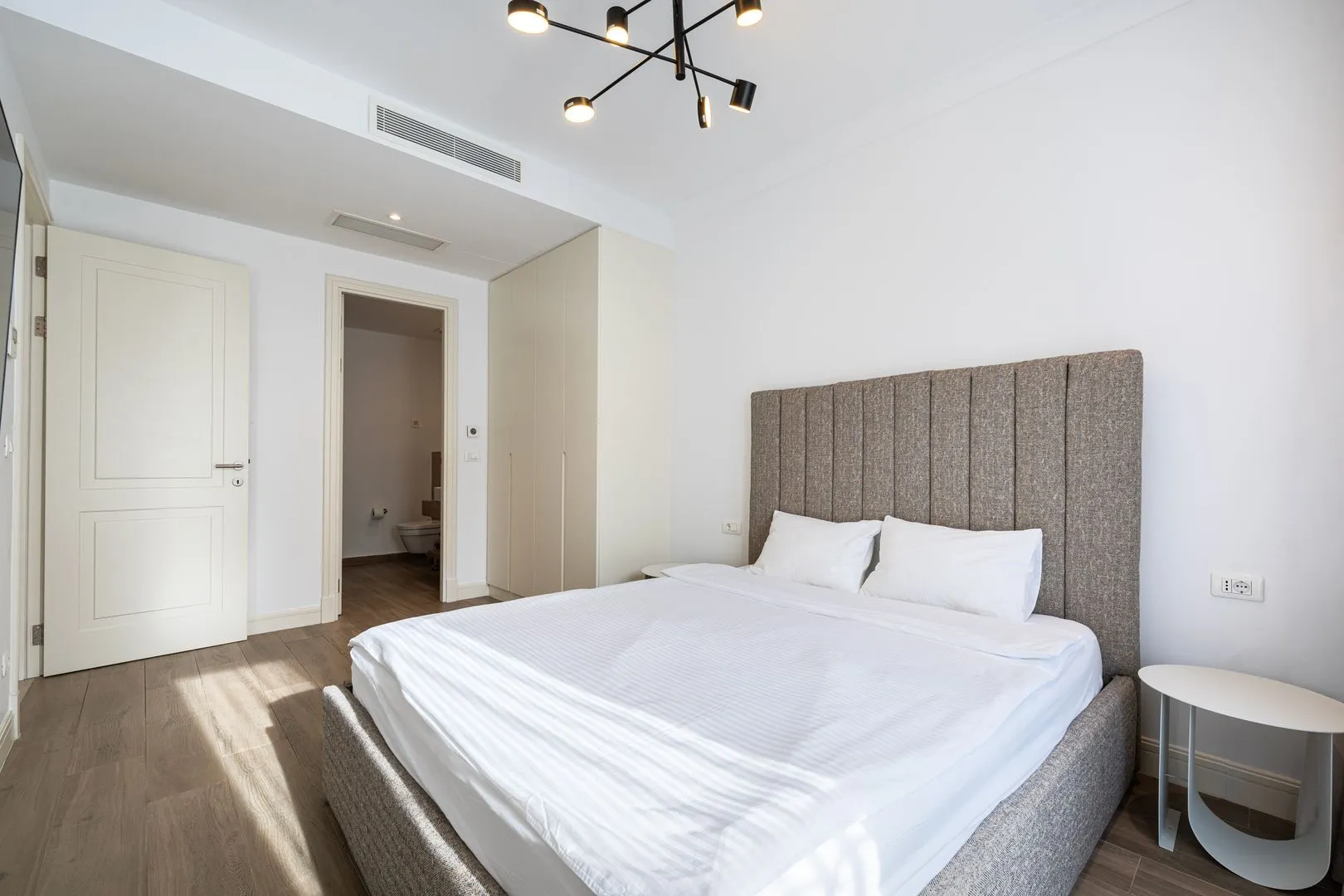 Prodaja, dvosoban stan, 83m², Luštica Bay, Tivat