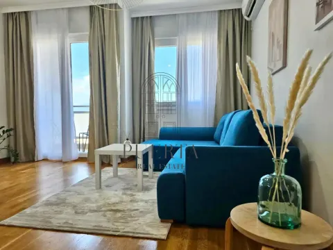 Rent, studio apartment, 29m², City Kvart, Podgorica - image 2
