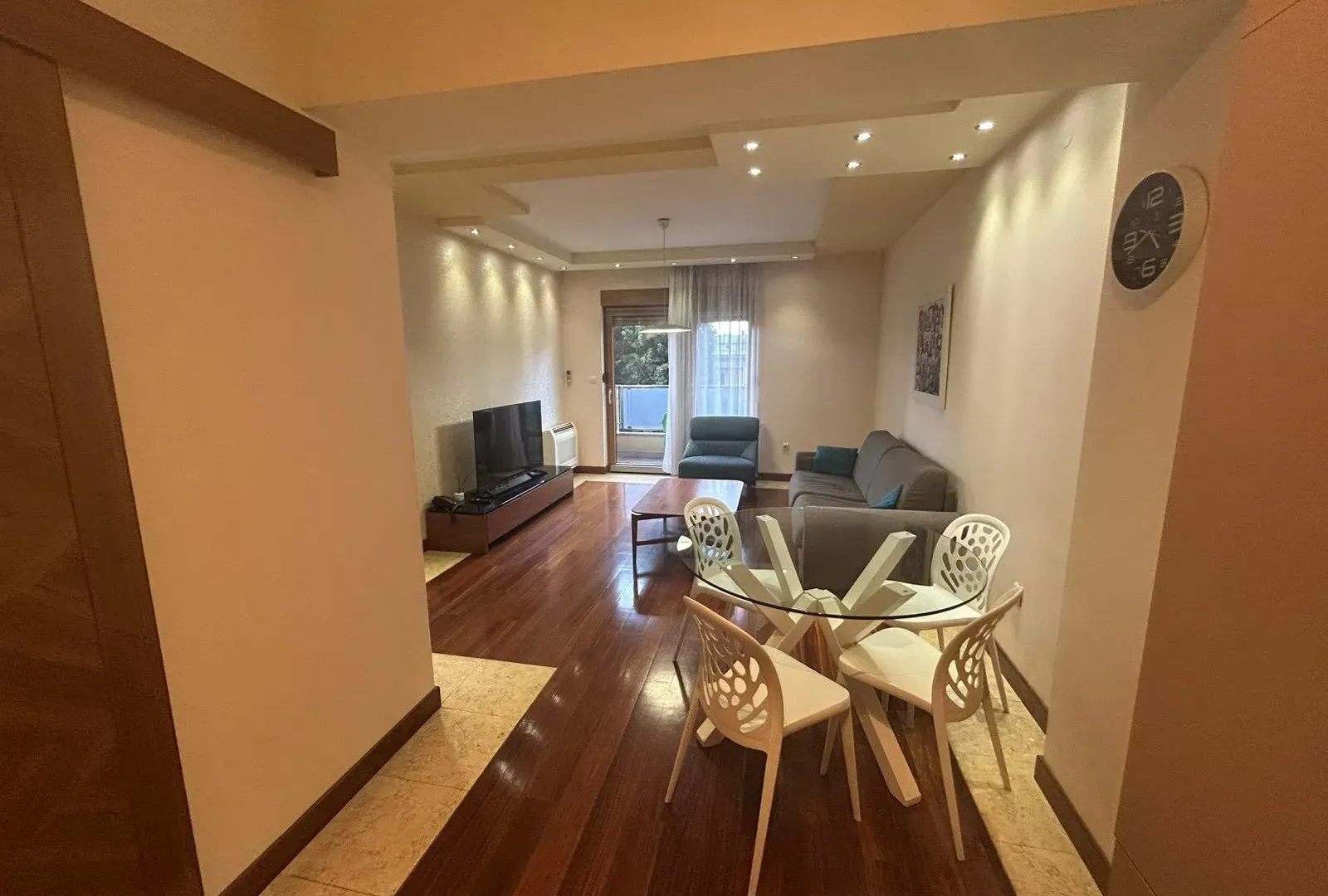 Rent, one bedroom apartment, 55m², Centar, Podgorica
