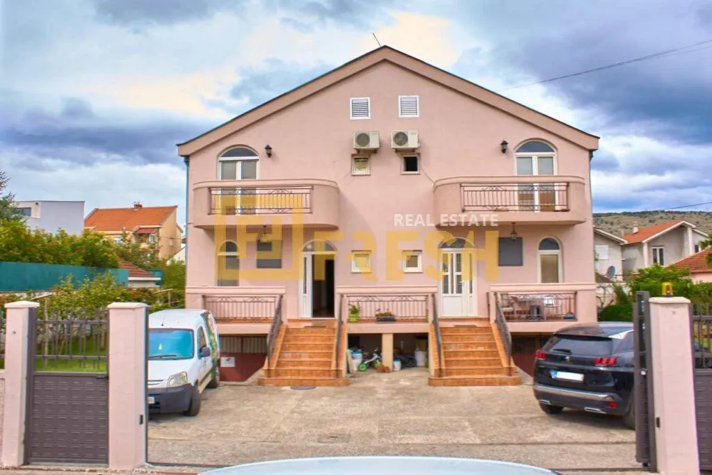 Izdavanje, kuća, 160m², Tološi, Podgorica