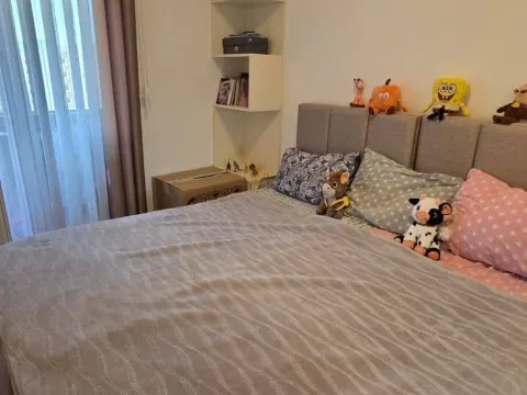 Prodaja, jednosoban stan, 46m², Pobrežje, Podgorica - image 12