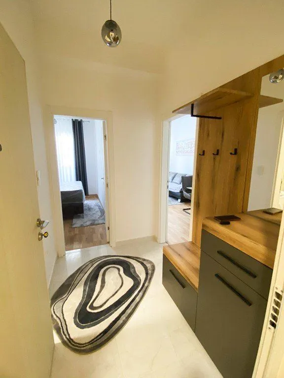 Izdavanje, jednosoban stan, 48m², Zabjelo, Podgorica