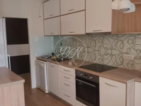 Izdavanje, trosoban stan, 84m², Novi Beograd Blok 64, Novi Beograd Sve Podlokacije - image 7