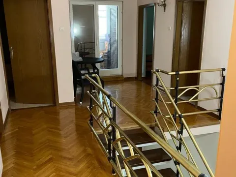 Prodaja, kuća, 230m², Dobrota, Kotor - image 11