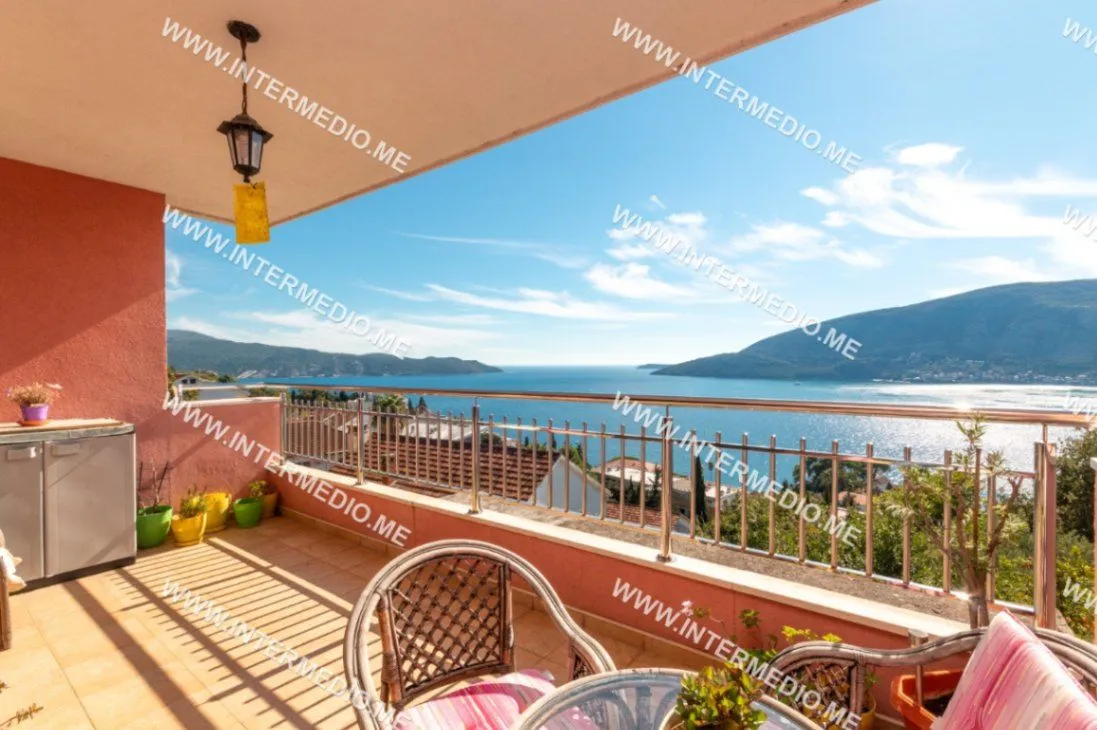 Prodaja, dvosoban stan, 103m², Topla, Herceg Novi