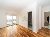 Prodaja, trosoban stan, 150m², Krivi Most, Podgorica - image 5