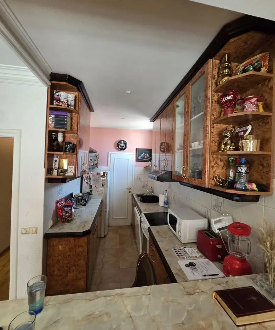 Sale, apartment, 245m², Banovo Brdo, Beograd
