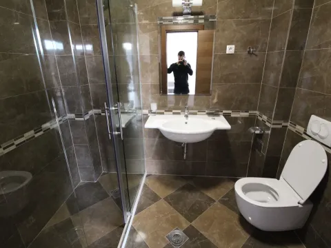 Rent, hospitality venue, 400m², Sutomore, Bar - image 18