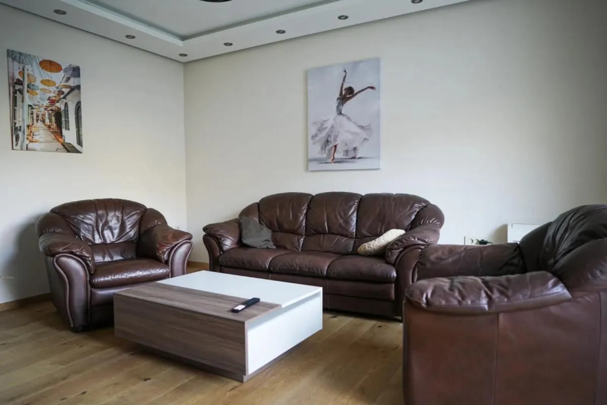 Rent, two bedroom apartment, 83m², Kotor, Crna Gora