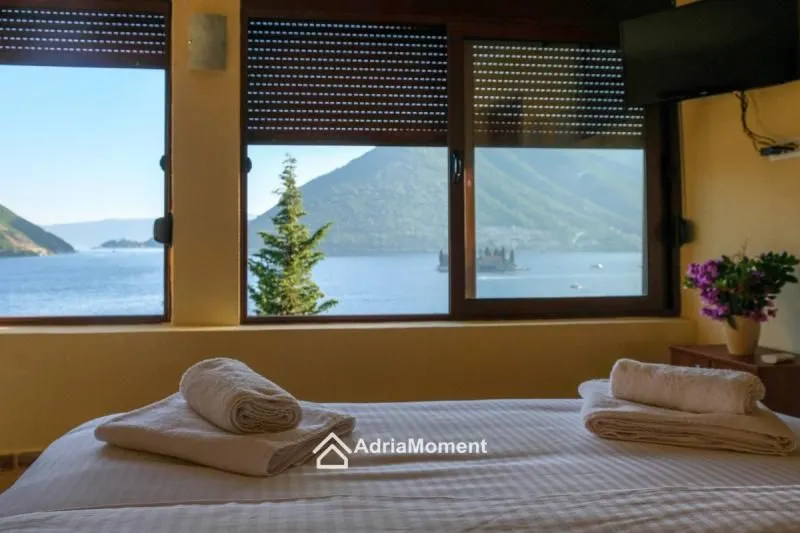 Prodaja, kuća, 285m², Perast, Kotor