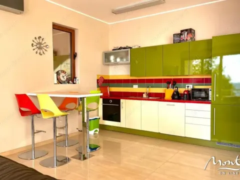 Prodaja, kuća, 323m², Utjeha, Bar - image 5