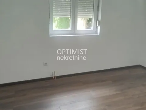 Izdavanje, trosoban stan, 70m², Borča 1, Borča Sve Podlokacije - image 5