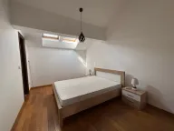 Izdavanje, petosoban stan, 186m², Krivi Most, Podgorica - image 7