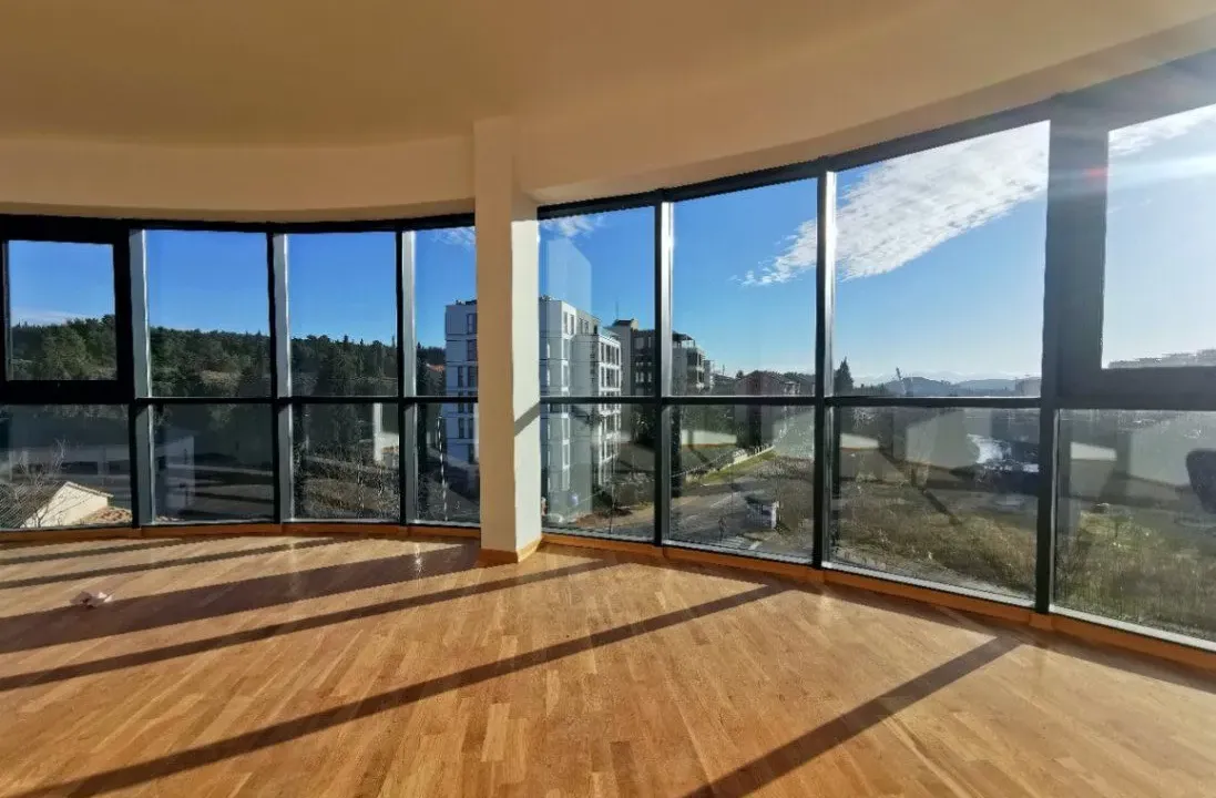 Izdavanje, poslovni prostor, 117m², Vezirov Most, Podgorica