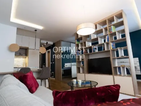 Rent, one bedroom apartment, 35m², Crveni Krst, Beograd - image 1