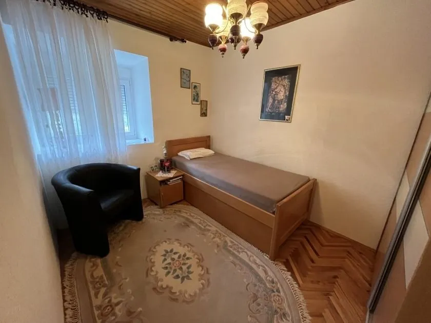 Prodaja, kuća, 130m², Stari Bar, Bar