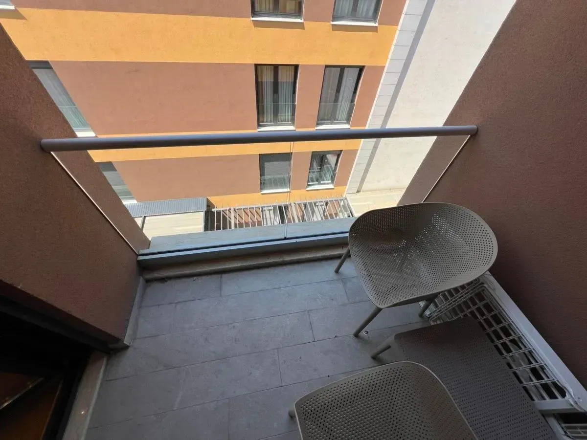 Izdavanje, dvosoban stan, 75m², Kod Capital Plaze, Podgorica