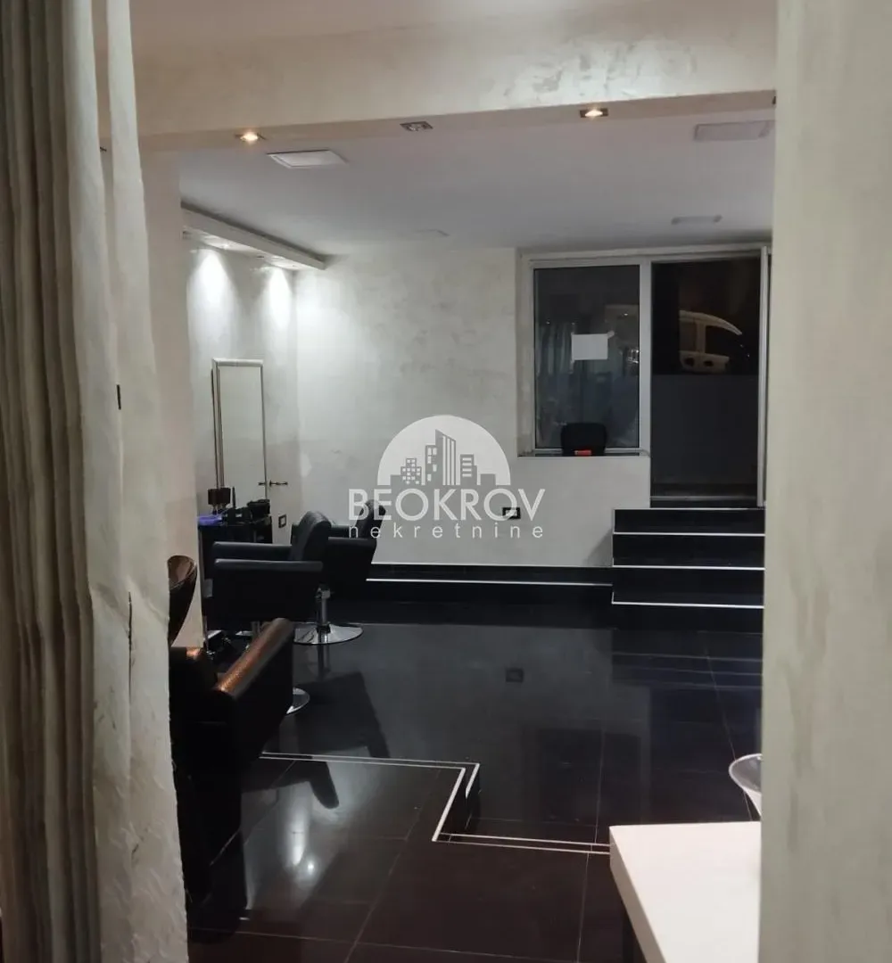 Izdavanje, poslovni prostor, 38m², Stari Grad, Beograd