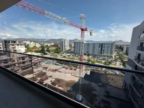 Prodaja, trosoban stan, 116m², Pobrežje, Podgorica - image 7