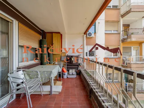Sale, four bedroom apartment, 97m², Stari Grad, Beograd - image 6