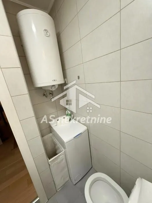 Rent, three bedroom apartment, 73m², Crveni Krst, Beograd