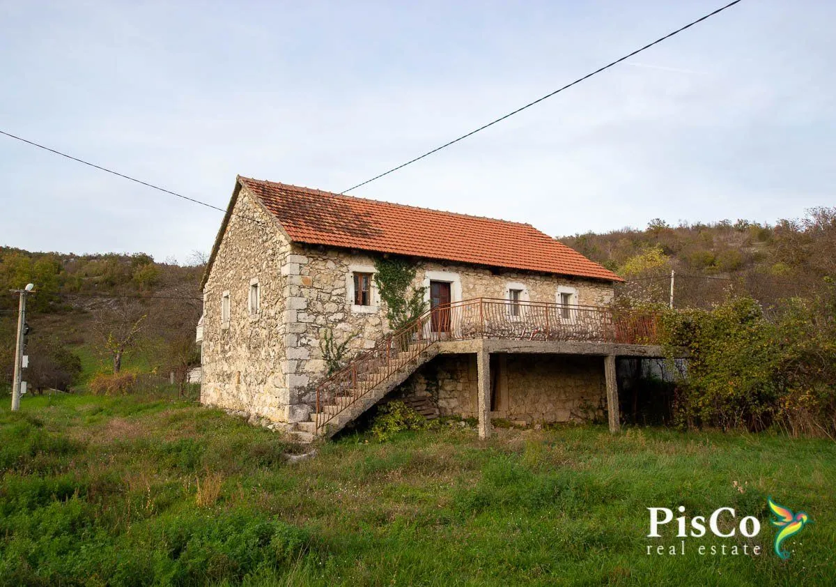 Sale, house, 210m², Nikšić, Crna Gora