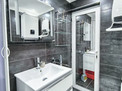 Stan-na-dan, jednosoban stan, 30m², Centar, Bar - image 9
