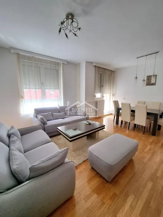 Prodaja, trosoban stan, 81m², Crveni Krst, Beograd