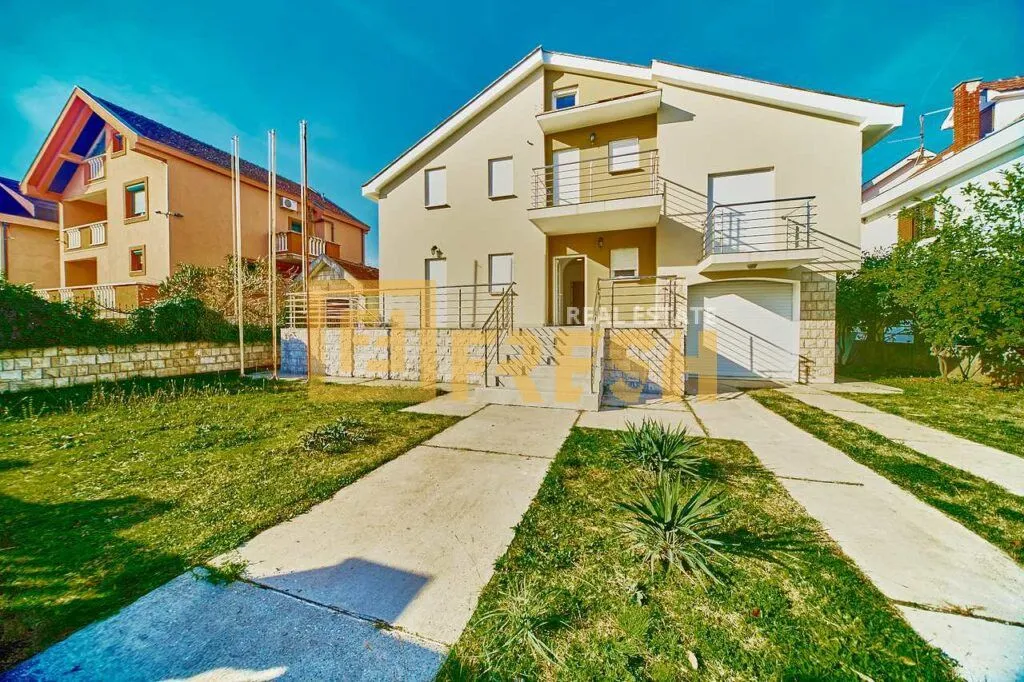 Rent, house, 400m², Stari Aerodrom, Podgorica