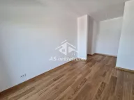 Izdavanje, trosoban stan, 84m², Novi Beograd Blok 65, Novi Beograd Sve Podlokacije - image 4