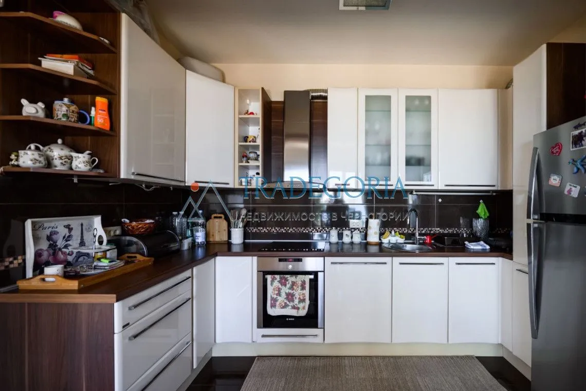 Prodaja, ugostiteljski objekat, 252m², Bar, Crna Gora