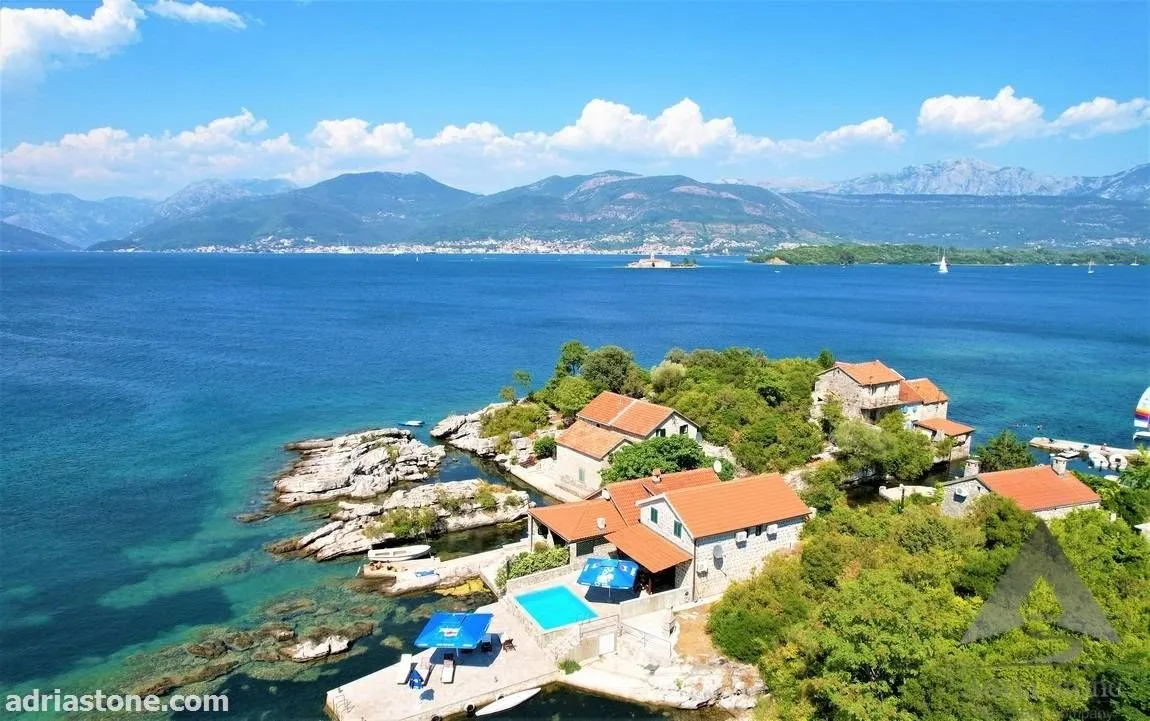 Prodaja, plac, 1506m², Tivat, Crna Gora