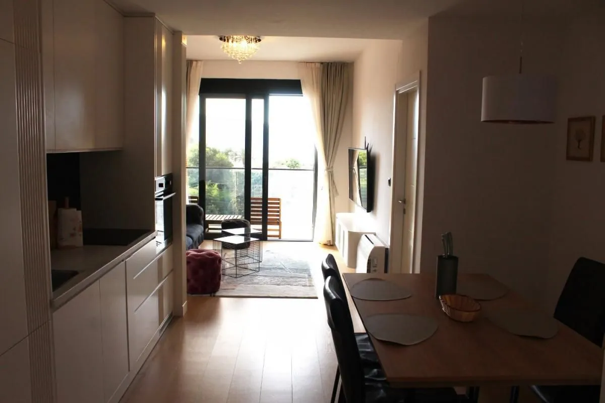 Prodaja, jednosoban stan, 50m², Tivat, Crna Gora