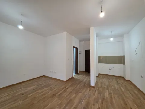 Sale, studio apartment, 31m², Bečići, Budva - image 14