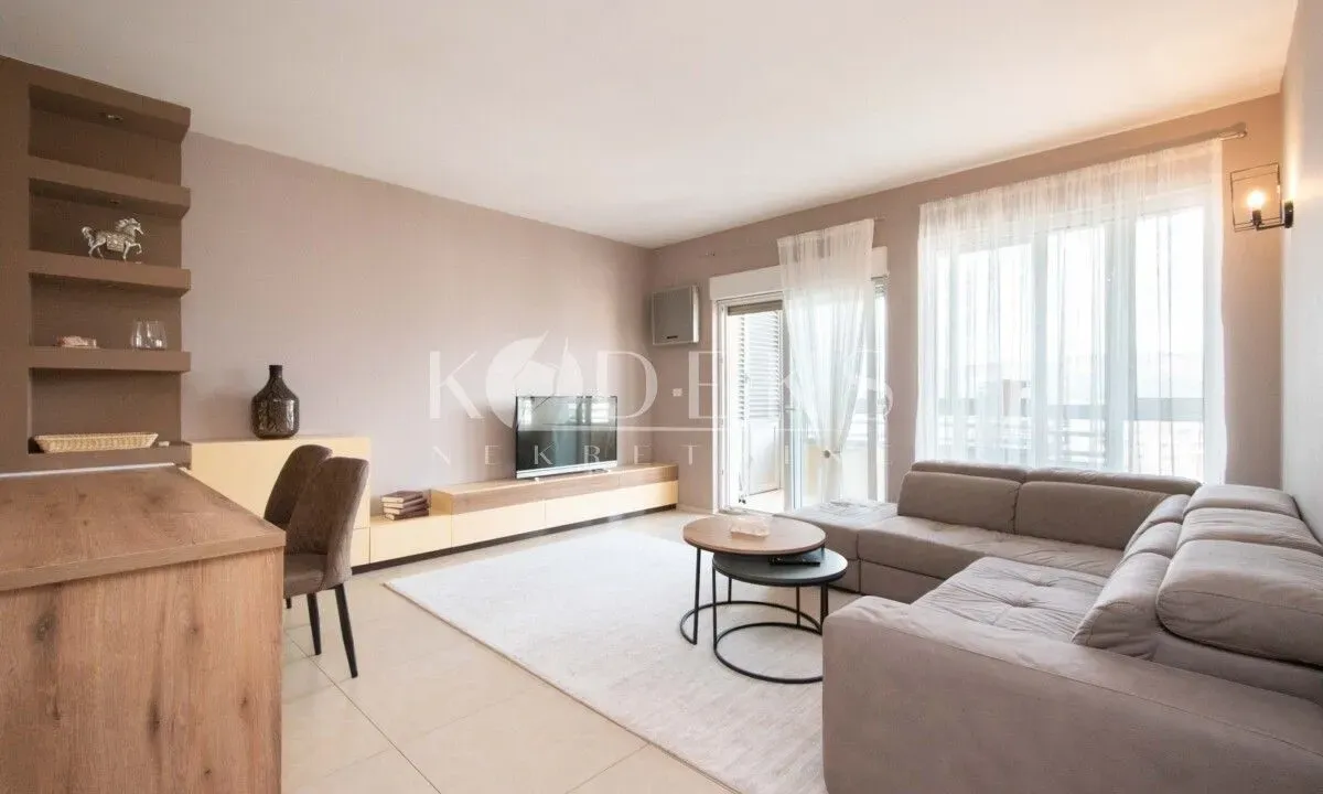 Rent, two bedroom apartment, 68m², City Kvart, Podgorica