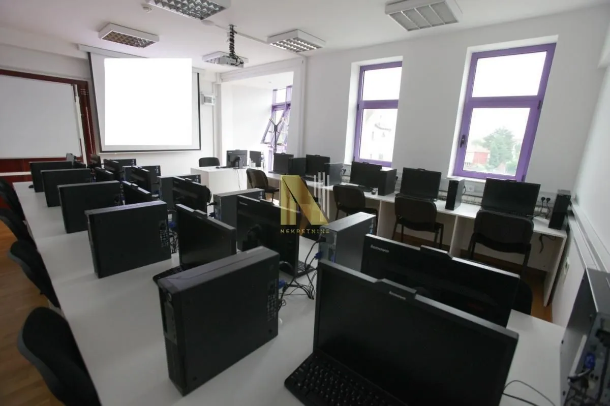 Rent, office space, 500m², Adamovićevo Naselje, Novi Sad Sve Podlokacije