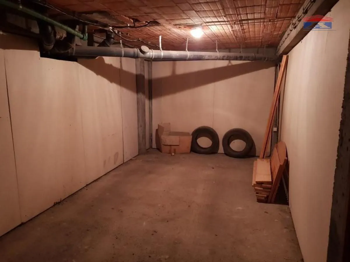 Sale, parking/garage, 15m², Grbavica, Novi Sad Sve Podlokacije