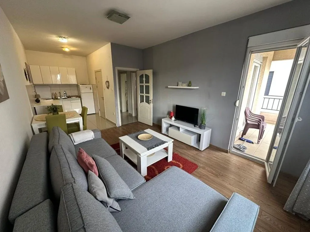 Rent, two bedroom apartment, 70m², City Kvart, Podgorica