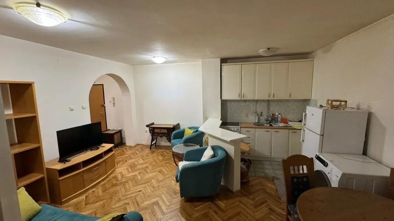 Izdavanje, jednosoban stan, 56m², Grbavica, Novi Sad Sve Podlokacije