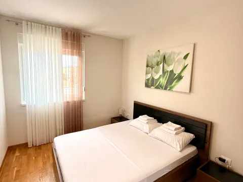 Rent, one bedroom apartment, 44m², City Kej, Podgorica - image 5