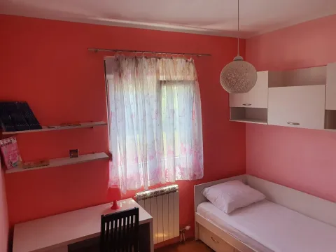 Rent, three bedroom apartment, 100m², Zelenika, Herceg Novi - image 10