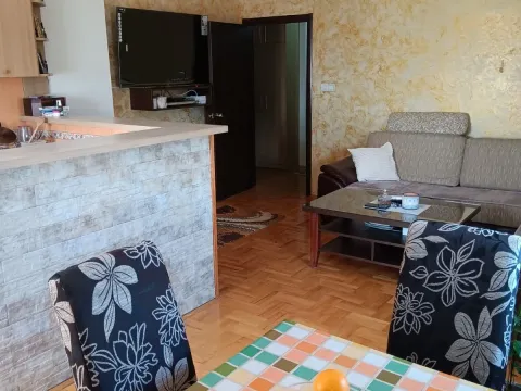 Rent, two bedroom apartment, 80m², Masline, Podgorica - image 7
