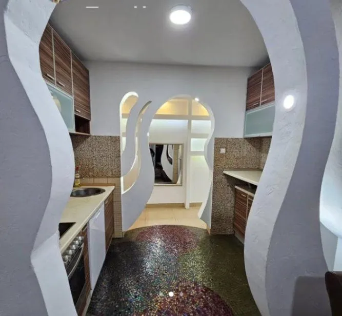 Izdavanje, dvosoban stan, 70m², Stari Aerodrom, Podgorica